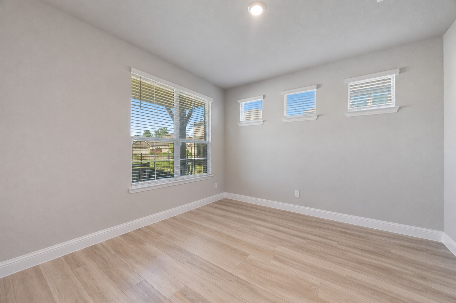 7504 Larson Lane Rowlett TX 75089