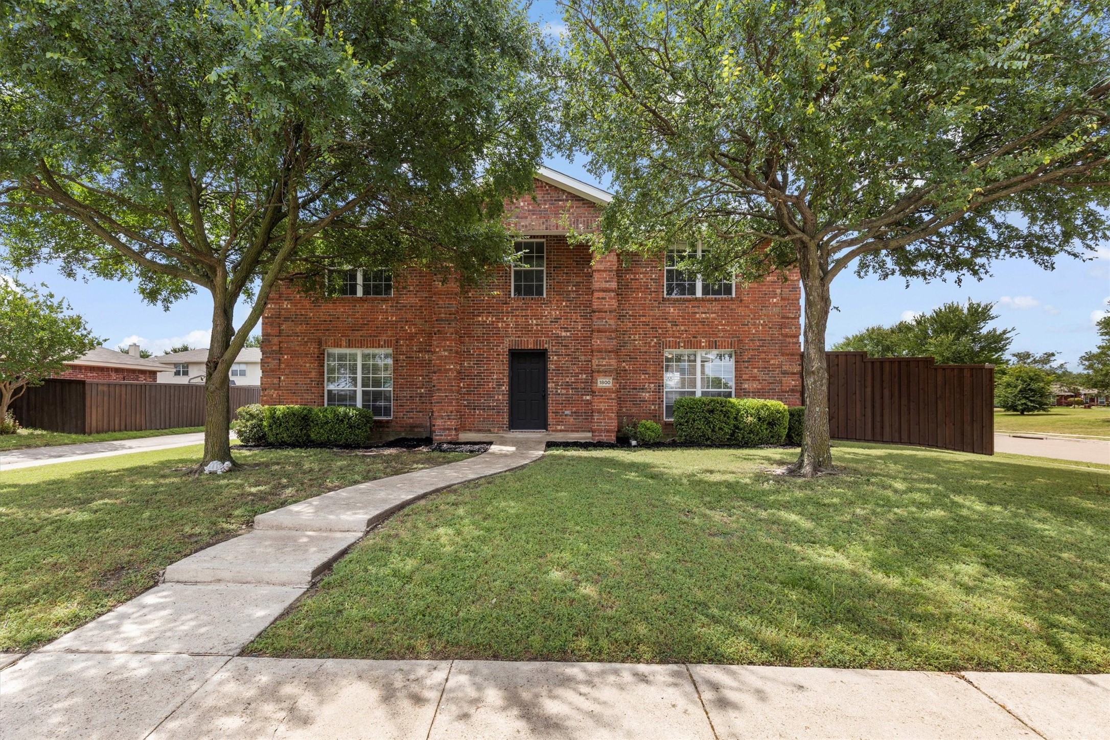 1800 Summer Glen Court Allen TX 75002
