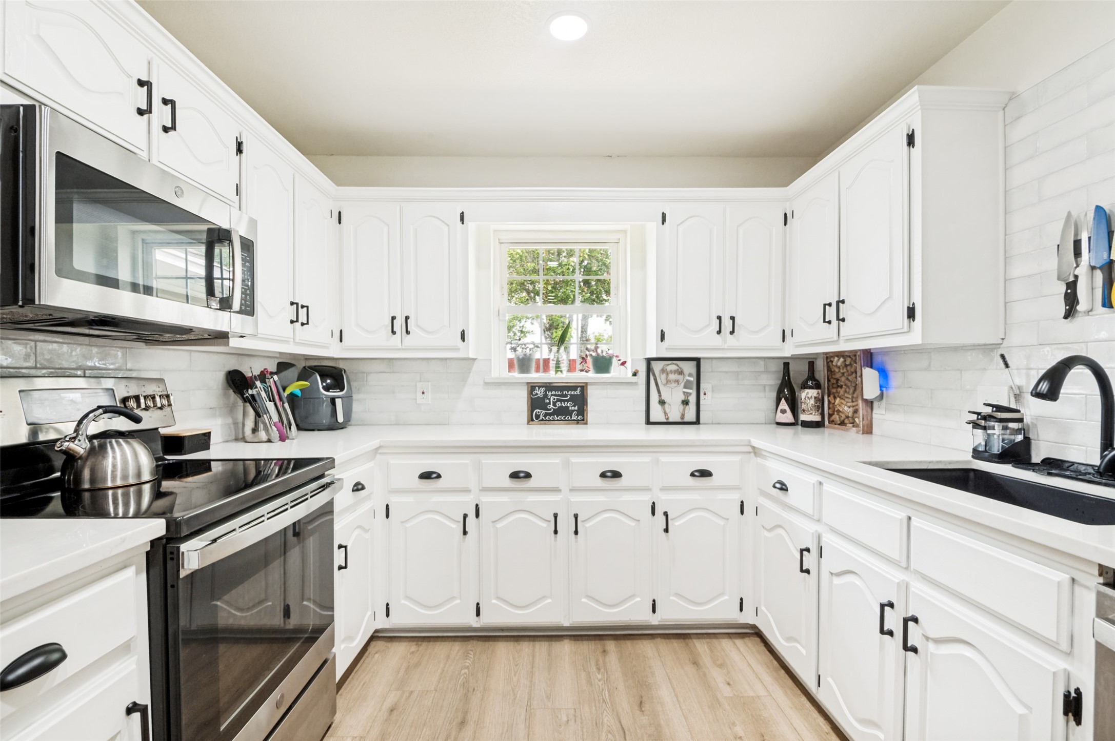 3323 Dasher Street Lancaster TX 75146
