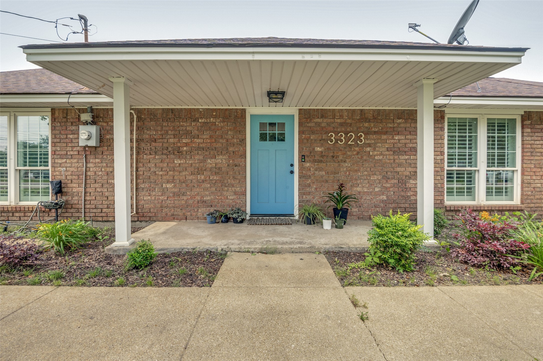 3323 Dasher Street Lancaster TX 75146