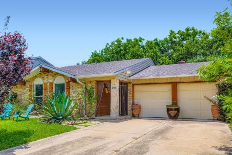 1302 N San Saba Street Grand Prairie TX 75052