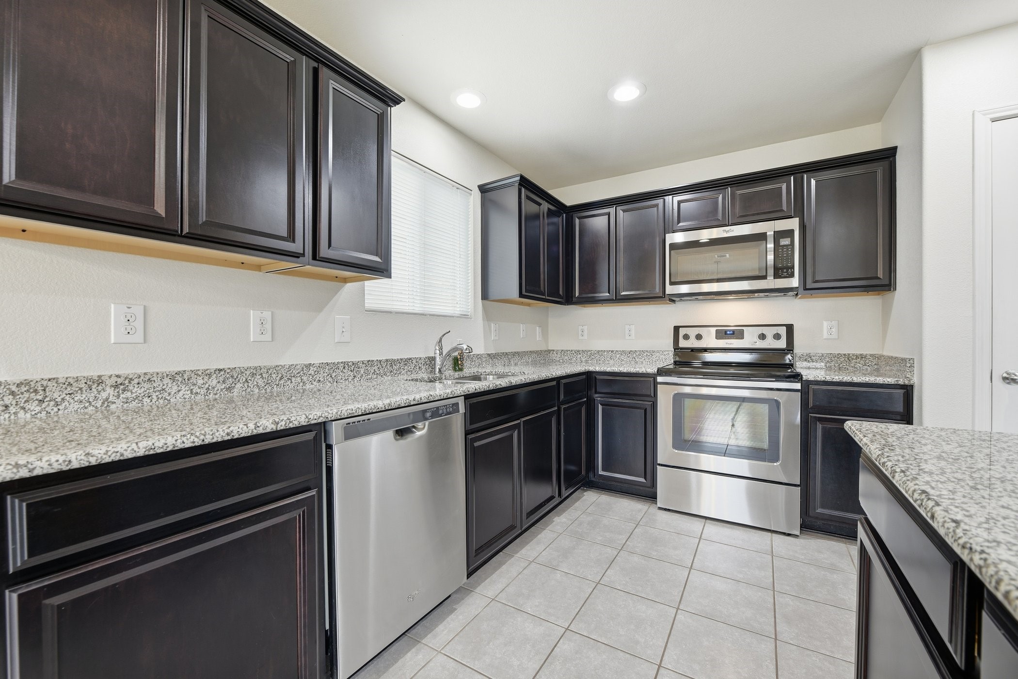 10001 Amosite Drive Fort Worth TX 76131