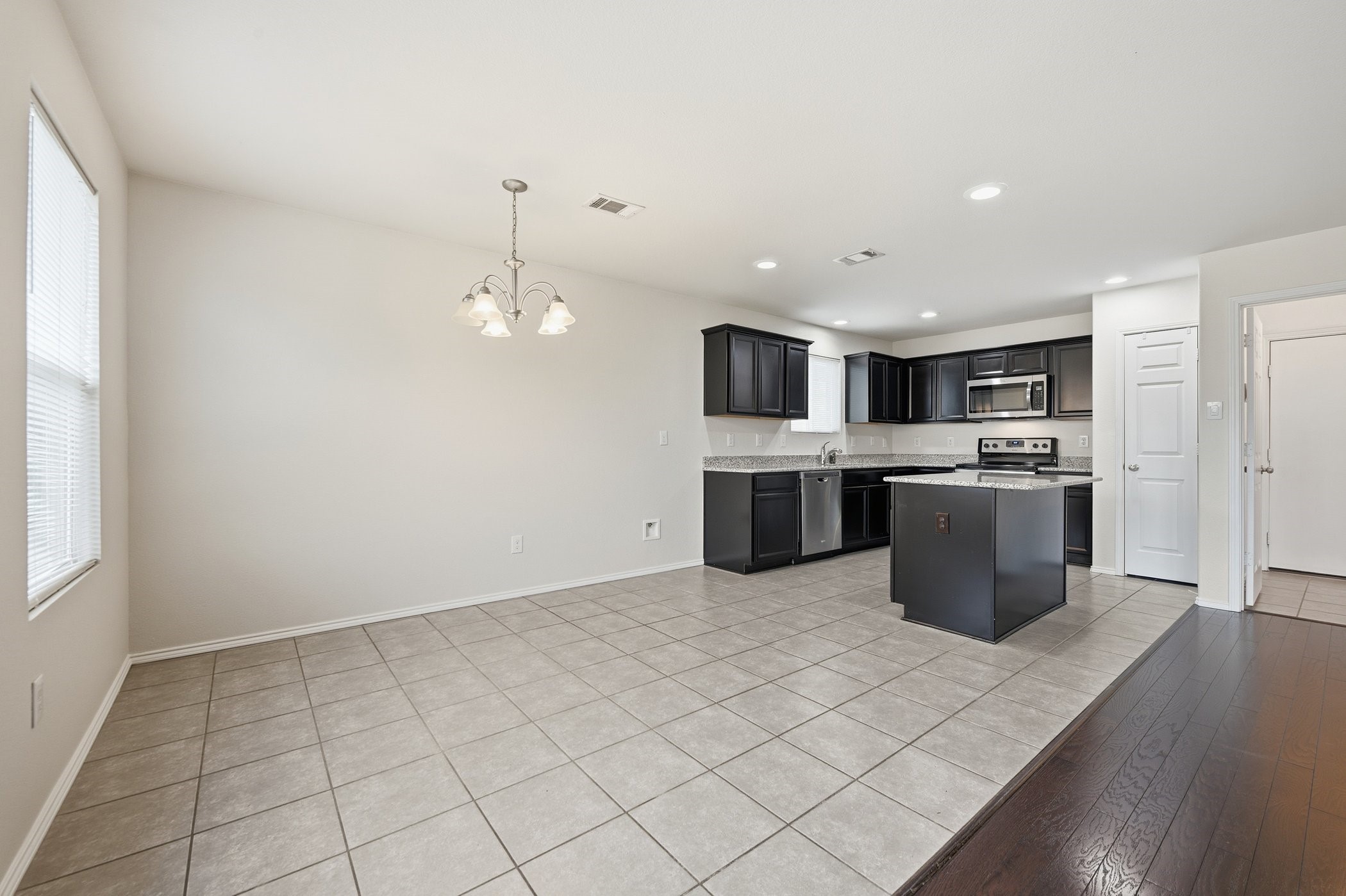 10001 Amosite Drive Fort Worth TX 76131