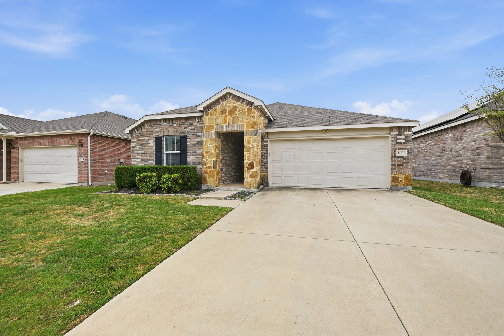 10001 Amosite Drive Fort Worth TX 76131