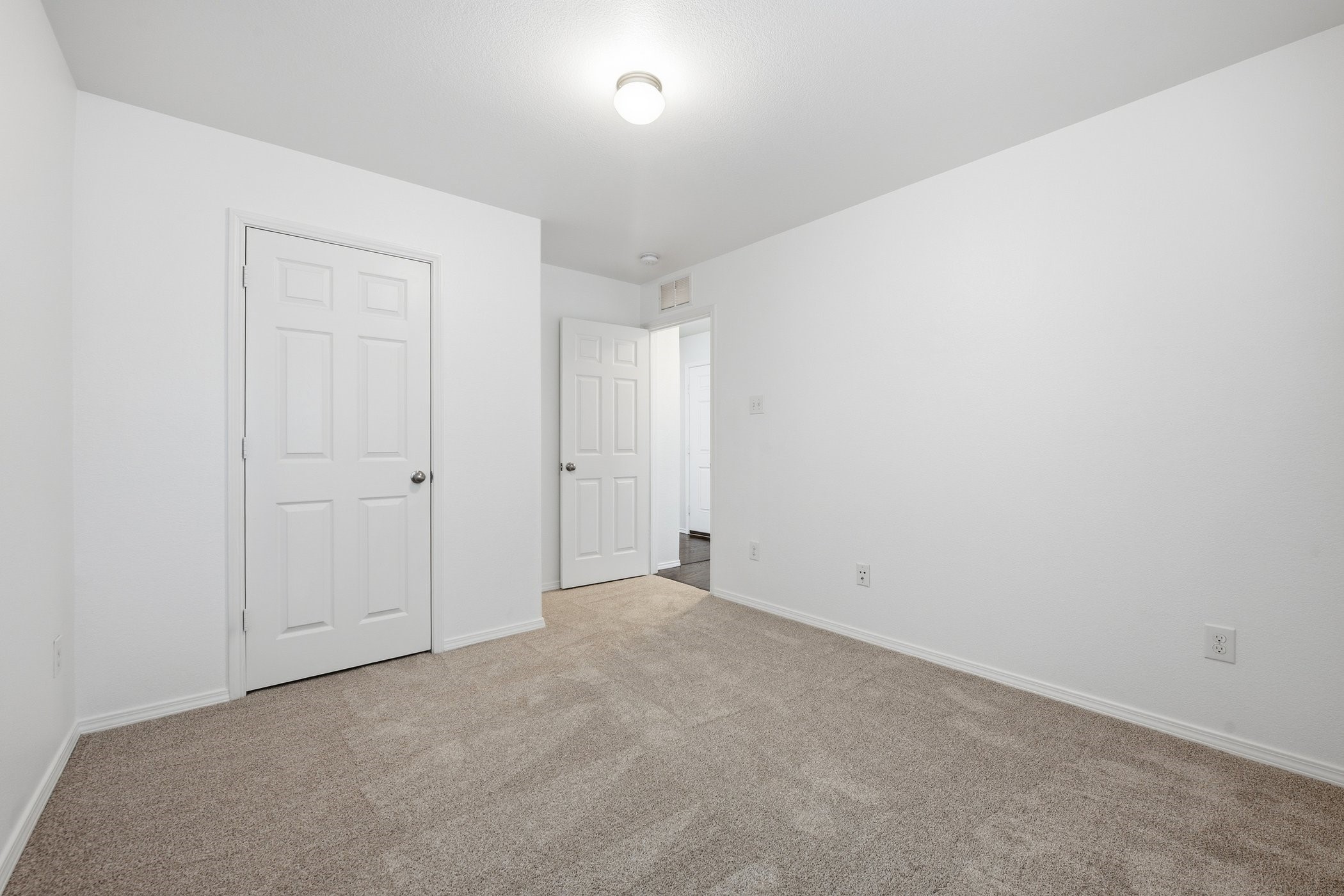 10001 Amosite Drive Fort Worth TX 76131