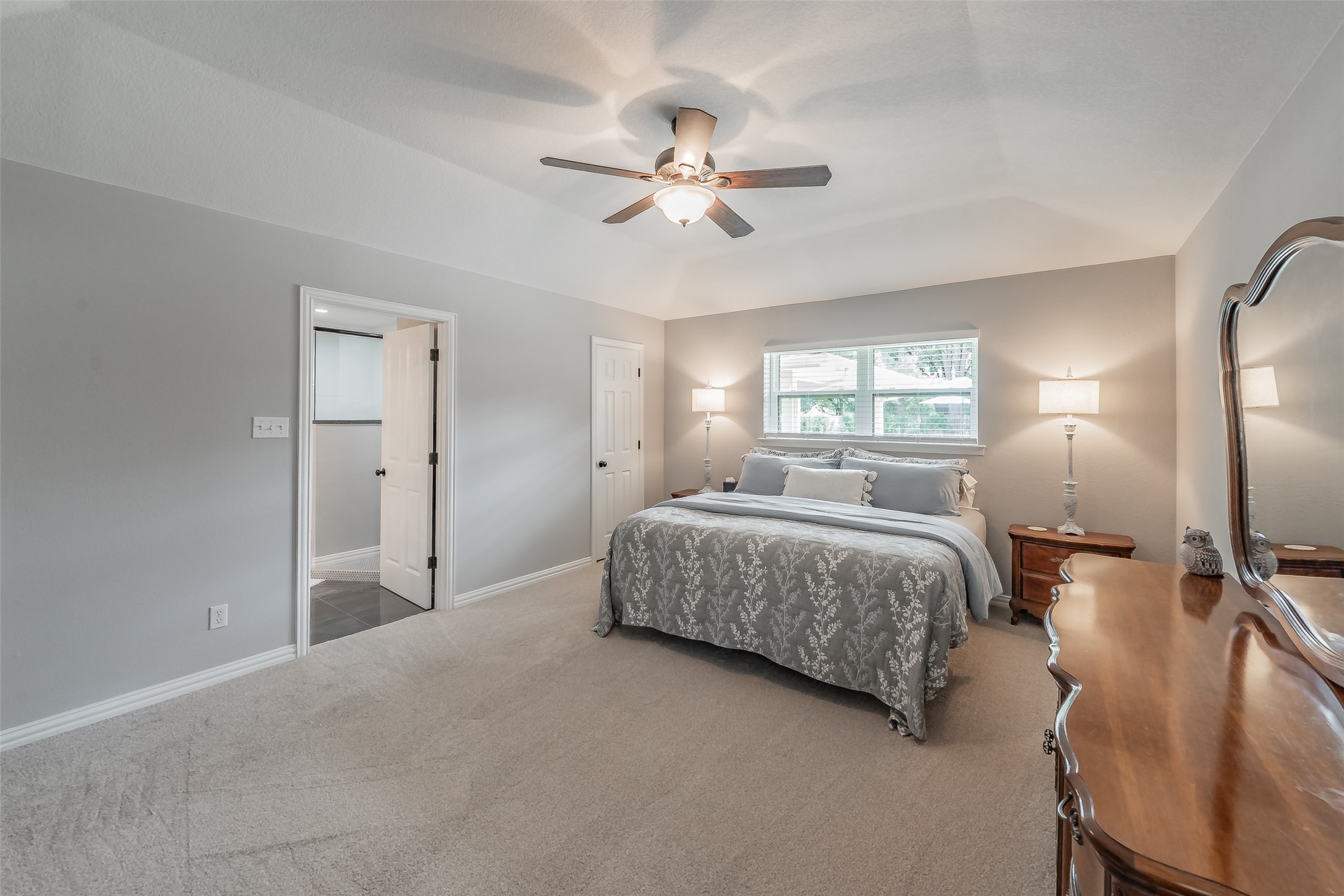 2872 Winterhaven Hurst TX 76054