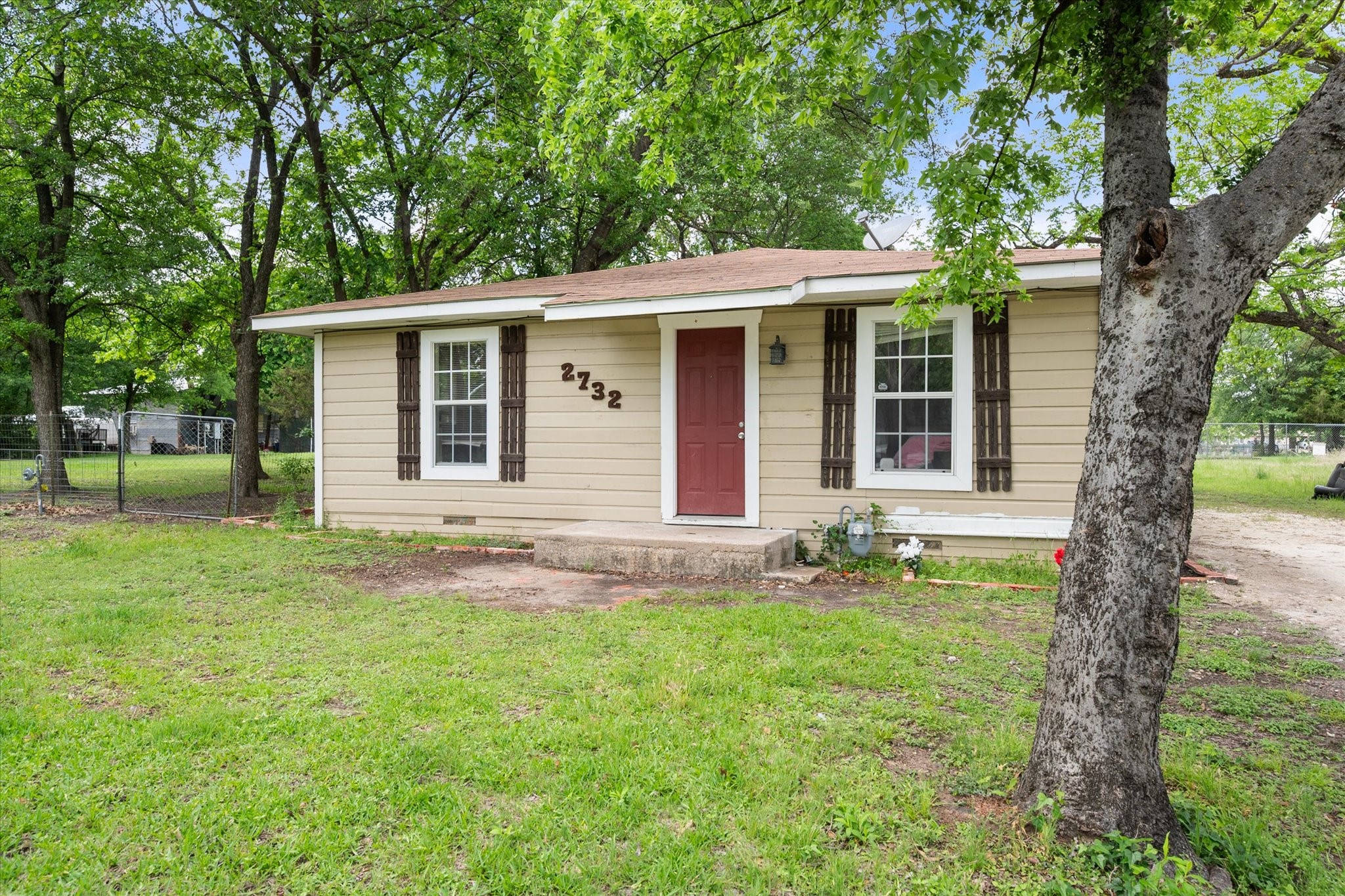 2732 W Collin Street Corsicana TX 75110