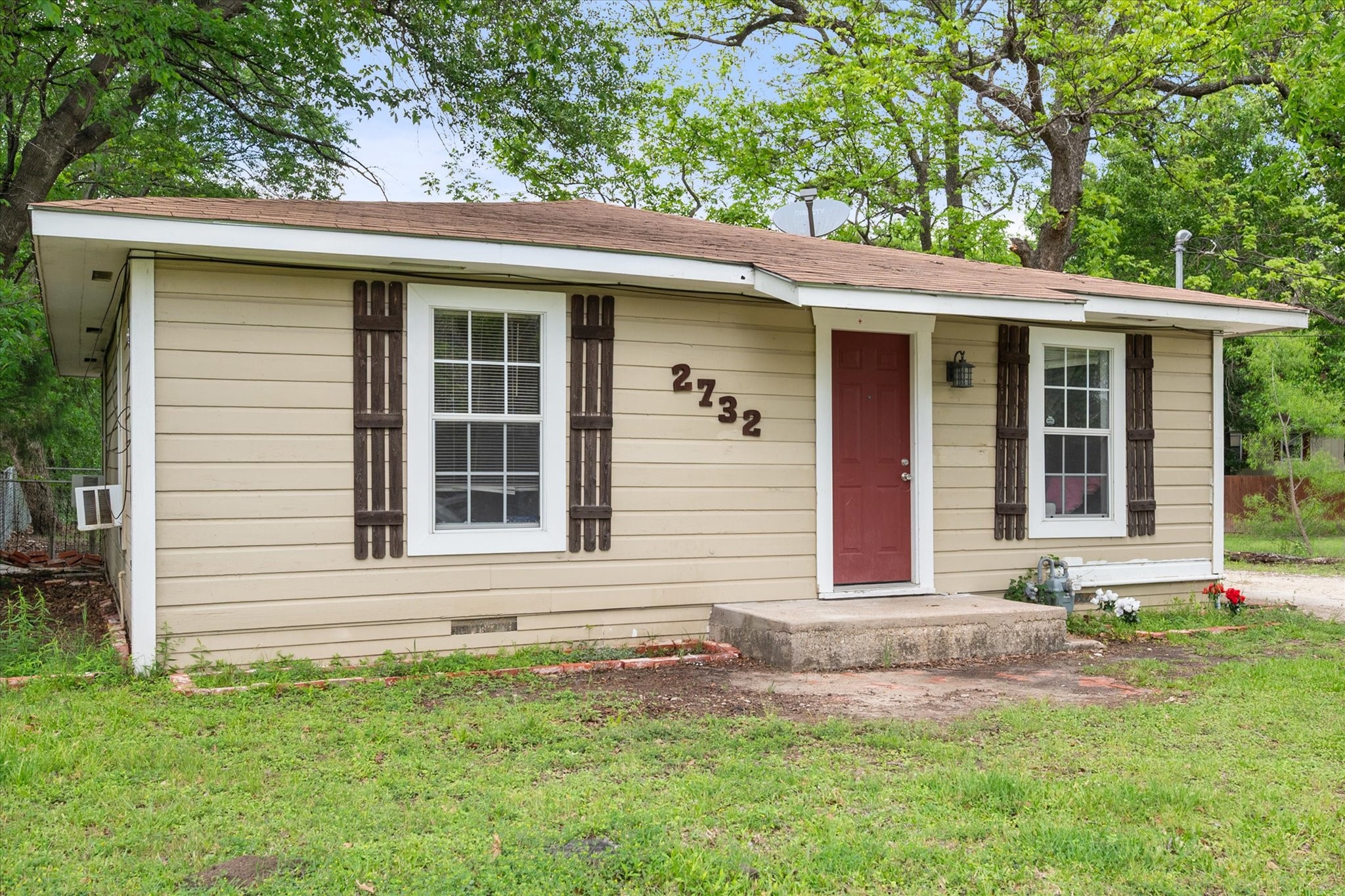 2732 W Collin Street Corsicana TX 75110