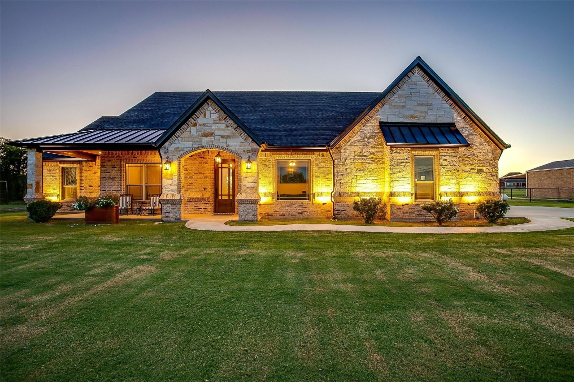 324 Antler Ridge Drive Azle TX 76020