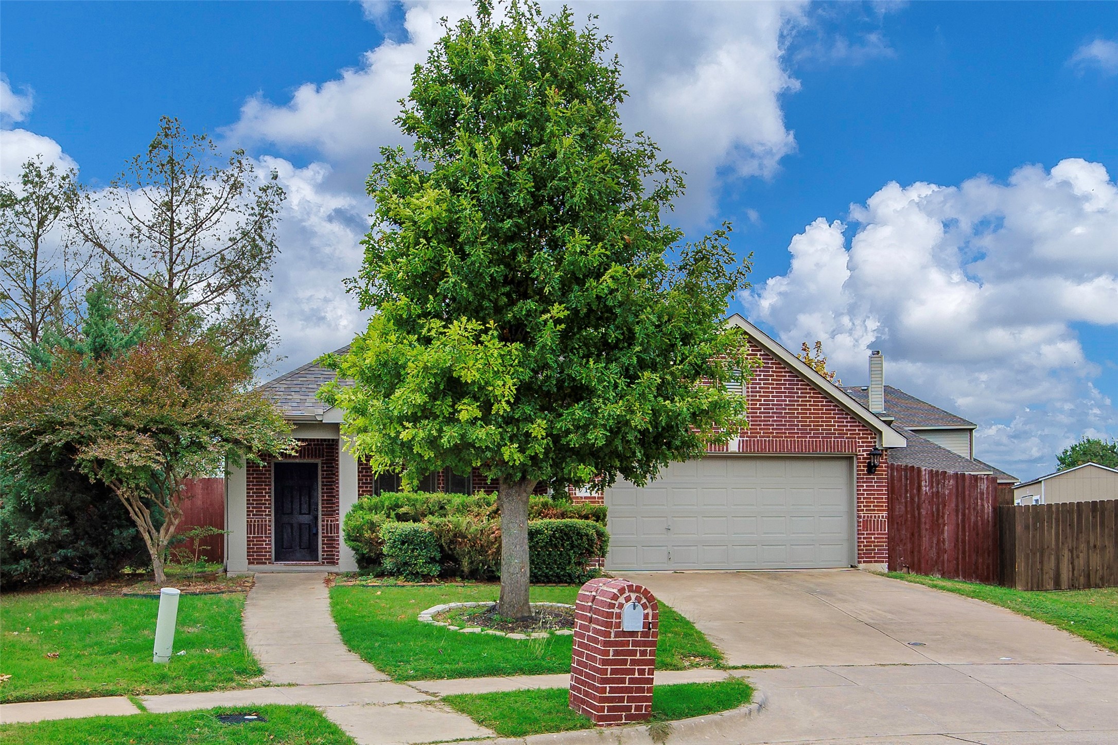 717 Chelsea Drive Midlothian TX 76065