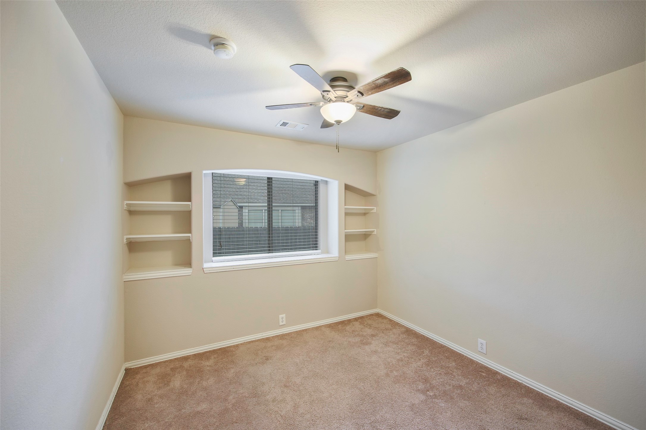717 Chelsea Drive Midlothian TX 76065