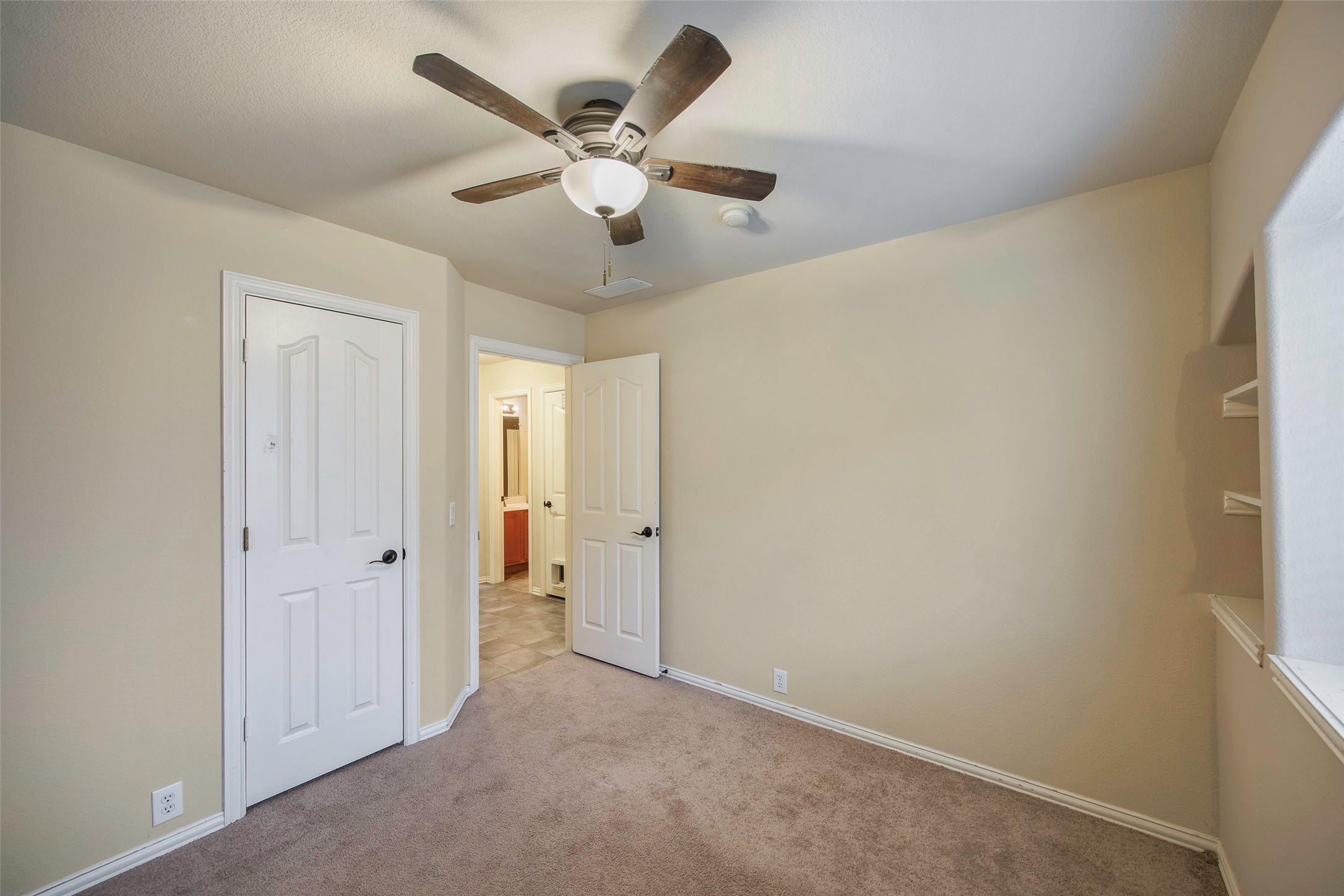 717 Chelsea Drive Midlothian TX 76065
