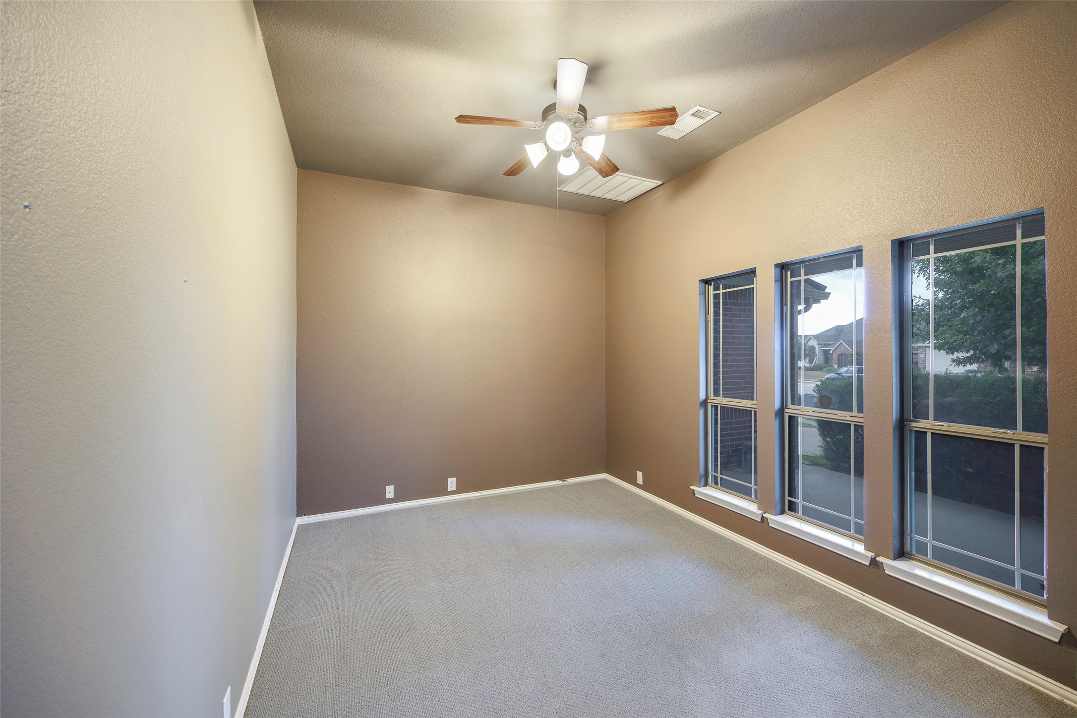 717 Chelsea Drive Midlothian TX 76065