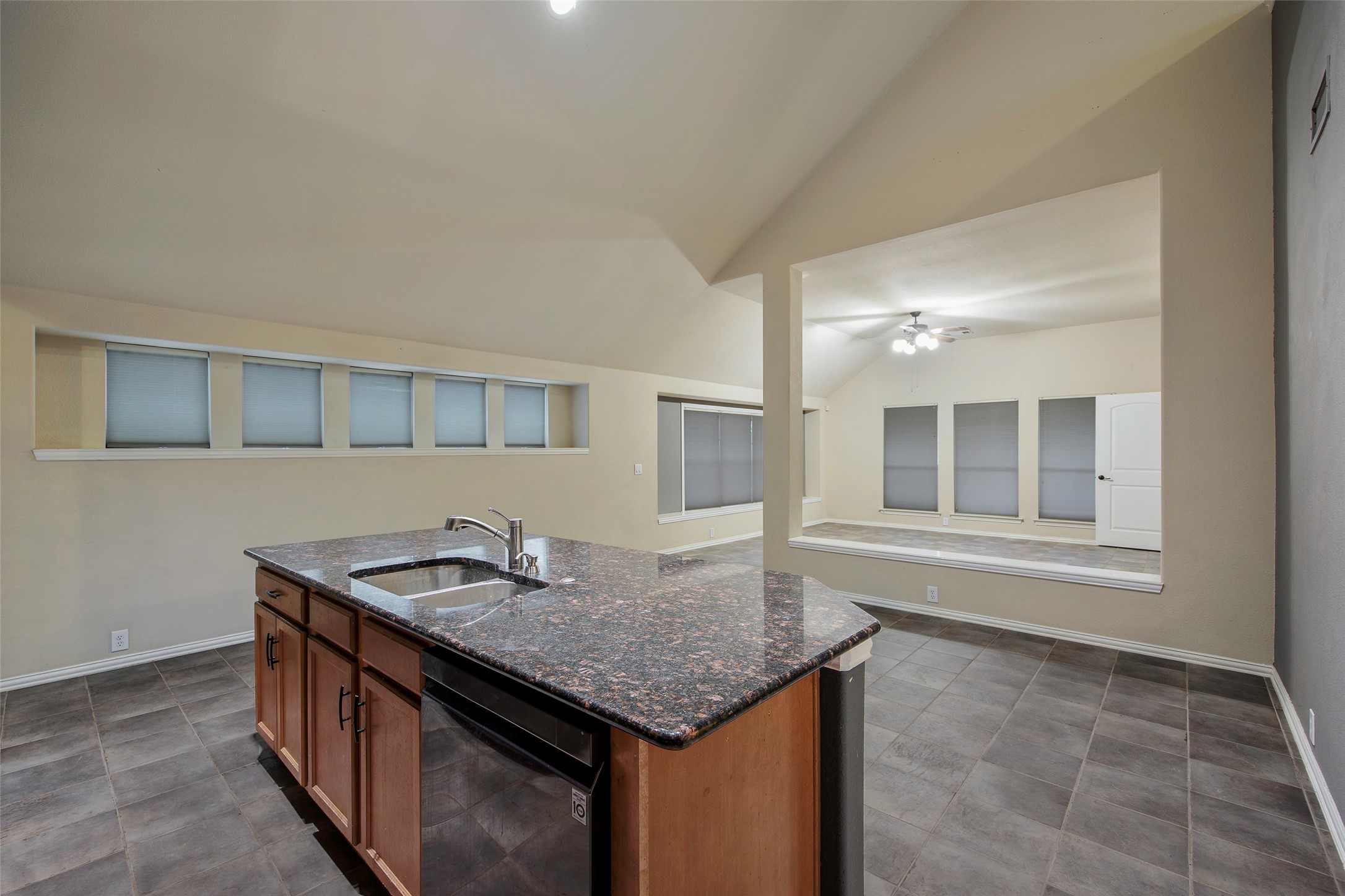 717 Chelsea Drive Midlothian TX 76065