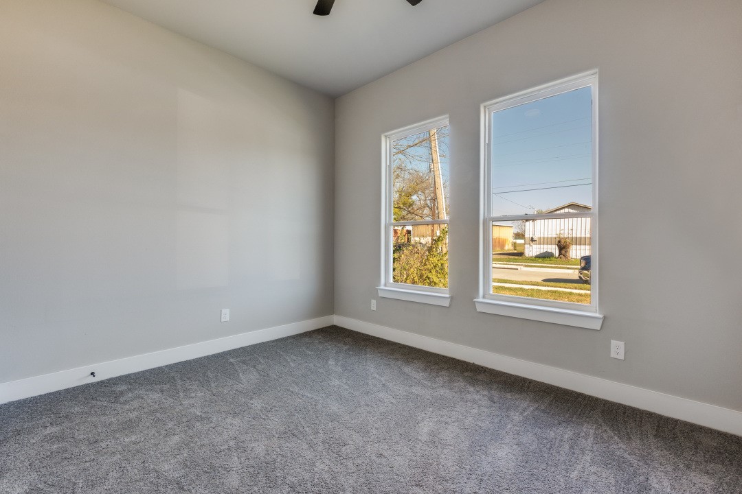 803 Rayenell Avenue Dallas TX 75217
