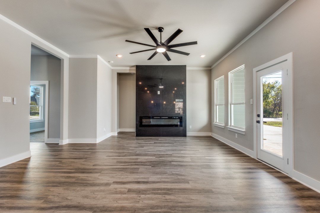803 Rayenell Avenue Dallas TX 75217