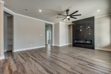 803 Rayenell Avenue Dallas TX 75217