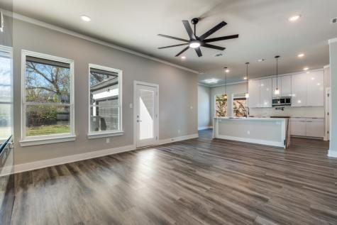 803 Rayenell Avenue Dallas TX 75217