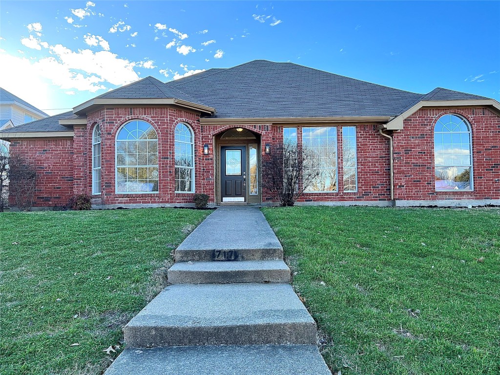 717 Bridle Drive Desoto TX 75115