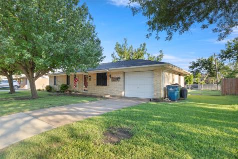 106 Wayne Drive Sanger TX 76266