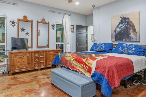 220 Rs County Road 4263 Emory TX 75440