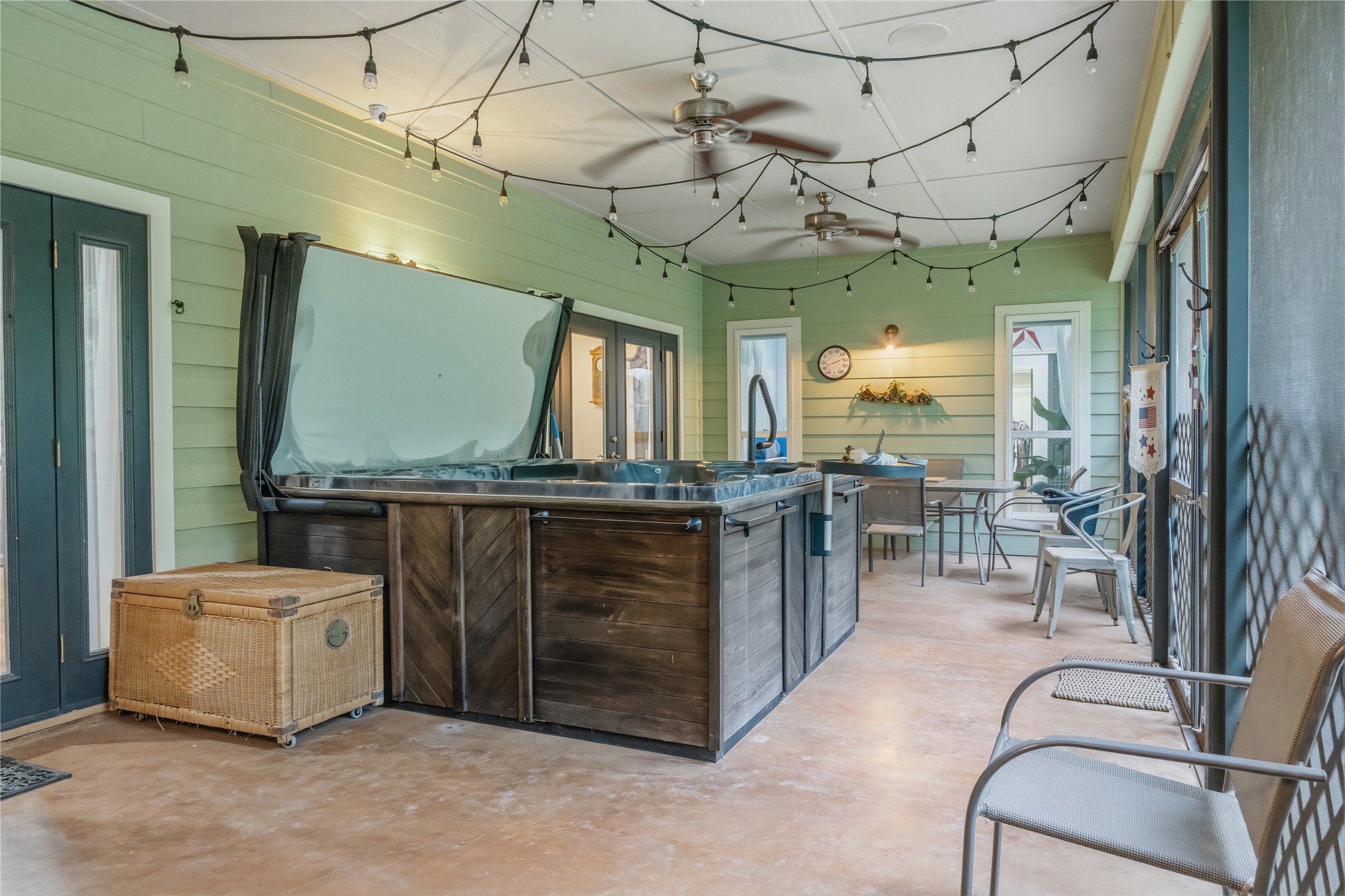 220 Rs County Road 4263 Emory TX 75440