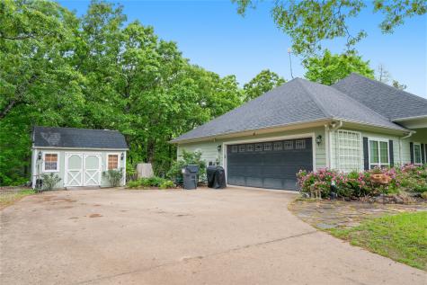220 Rs County Road 4263 Emory TX 75440