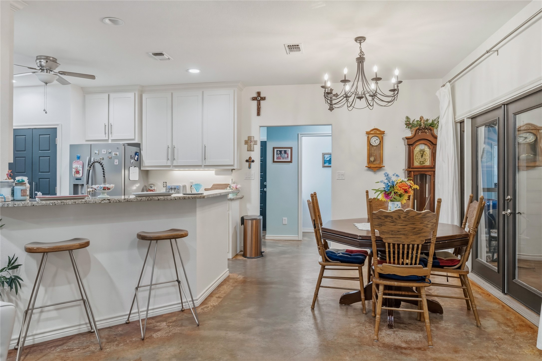 220 Rs County Road 4263 Emory TX 75440