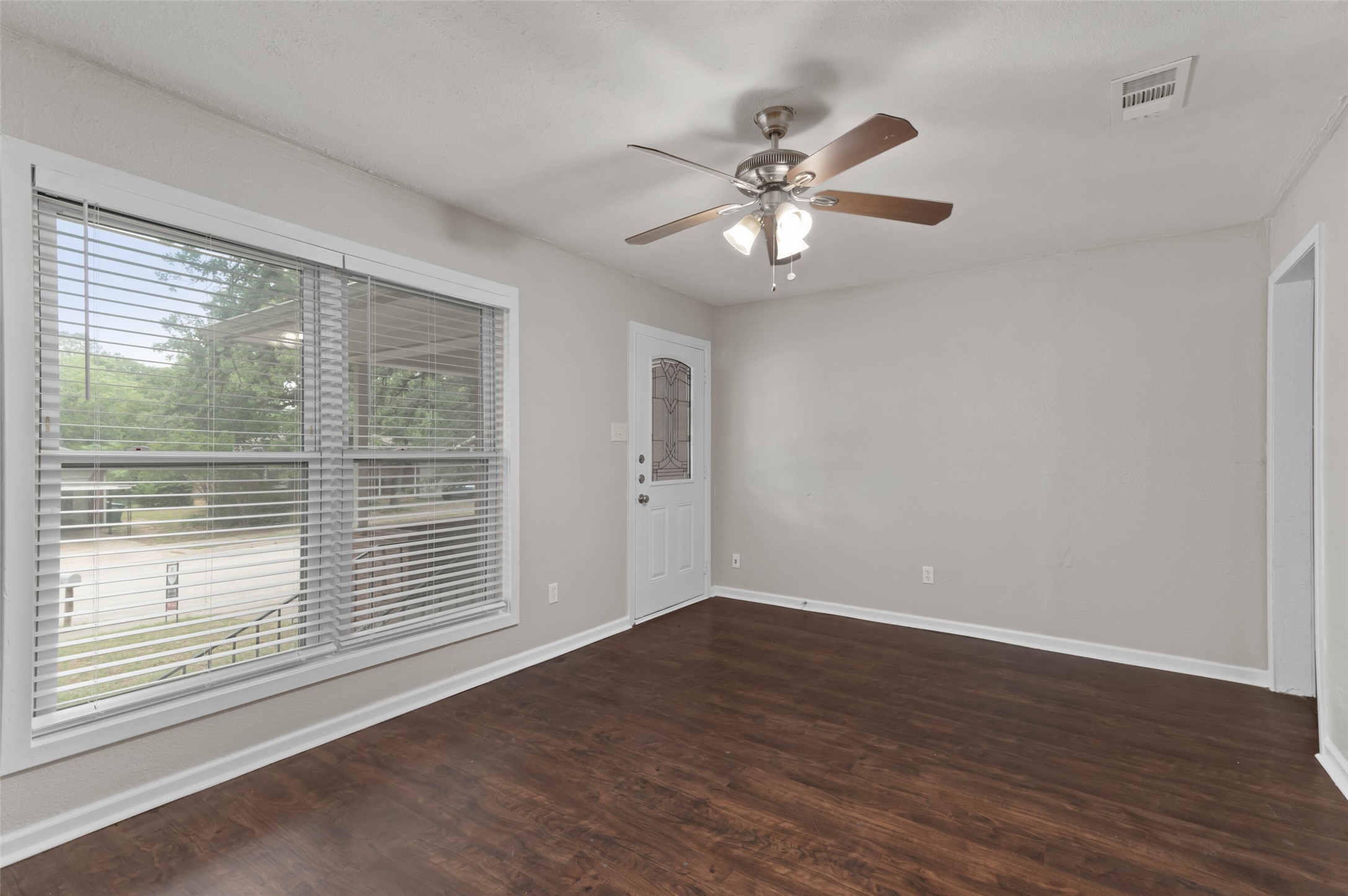 2103 Mercedes Road Denton TX 76205