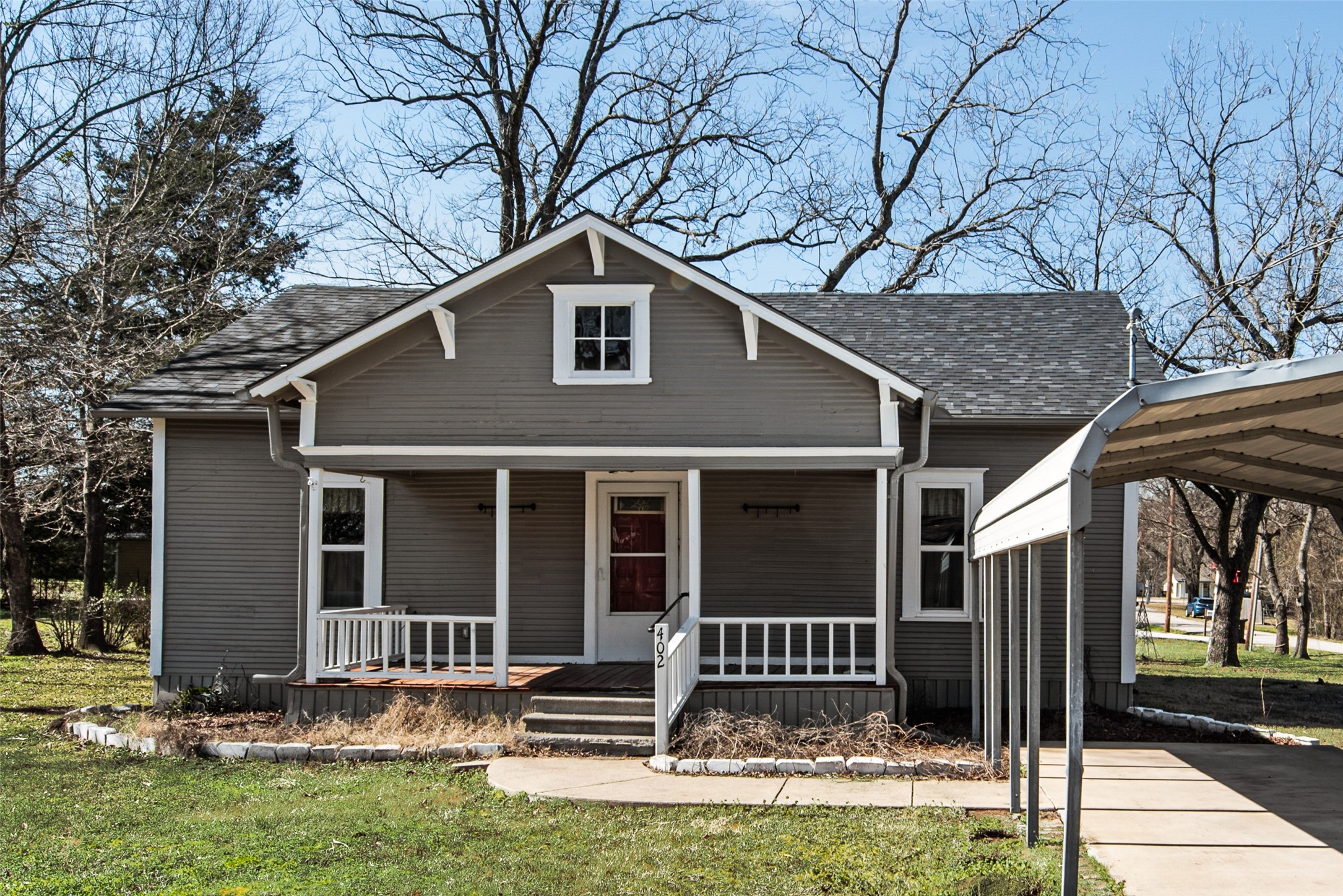402 S Austin Street Edgewood TX 75117