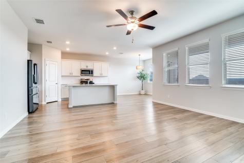 1042 Manuel Drive Fate TX 75087