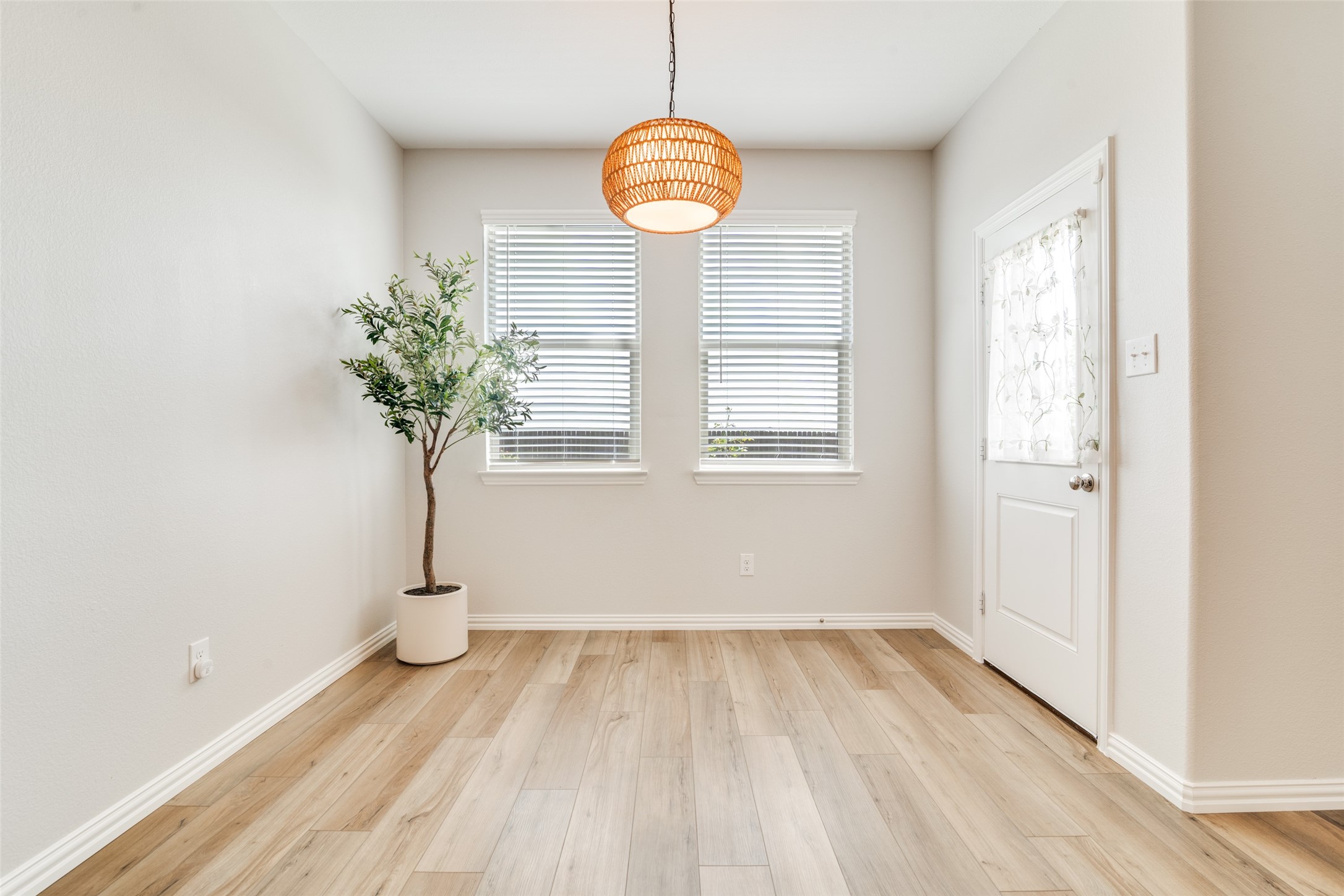 1042 Manuel Drive Fate TX 75087