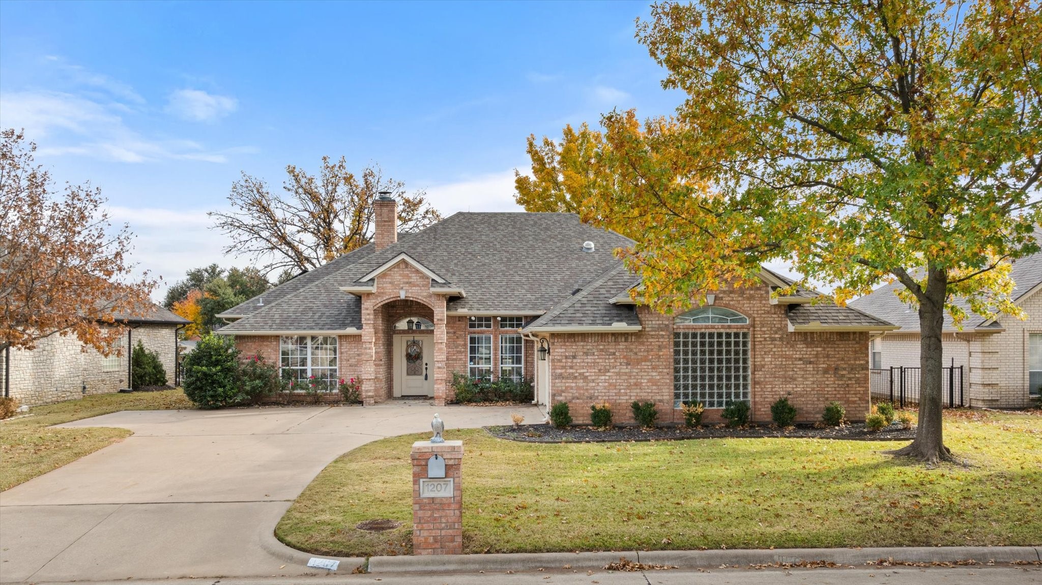 1207 Mallard Way Granbury TX 76048