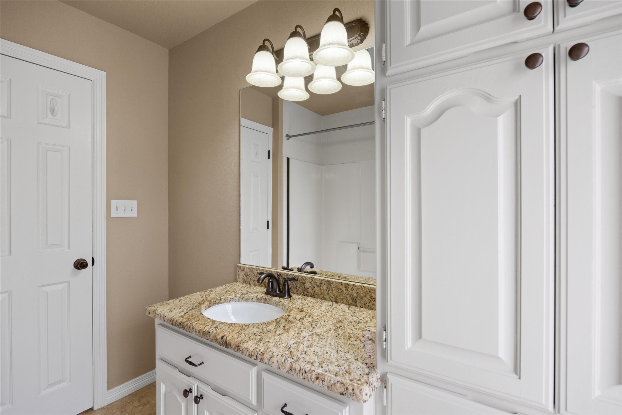 1207 Mallard Way Granbury TX 76048