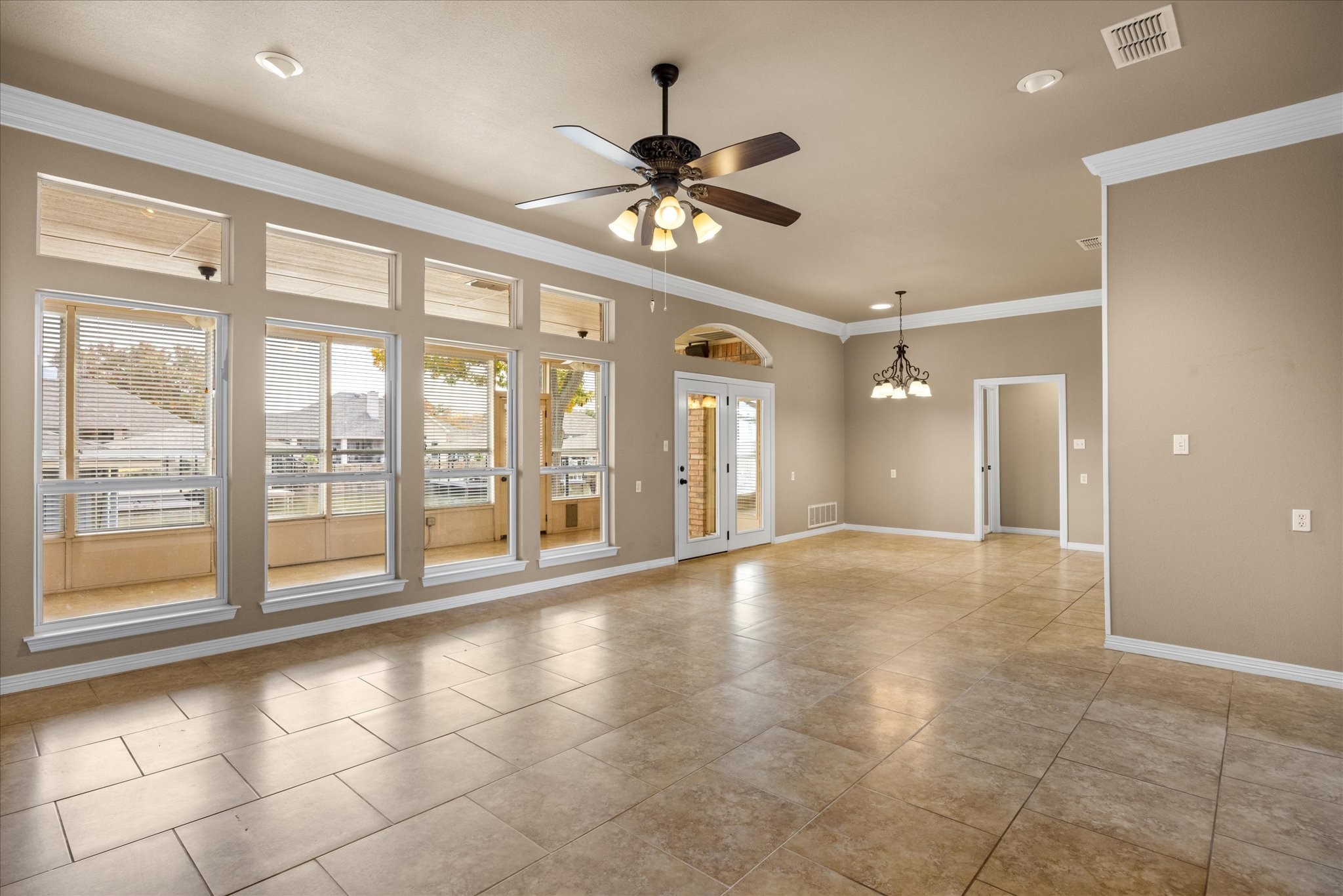 1207 Mallard Way Granbury TX 76048