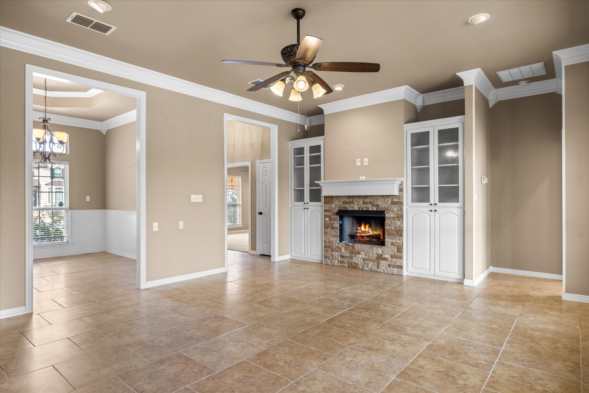 1207 Mallard Way Granbury TX 76048