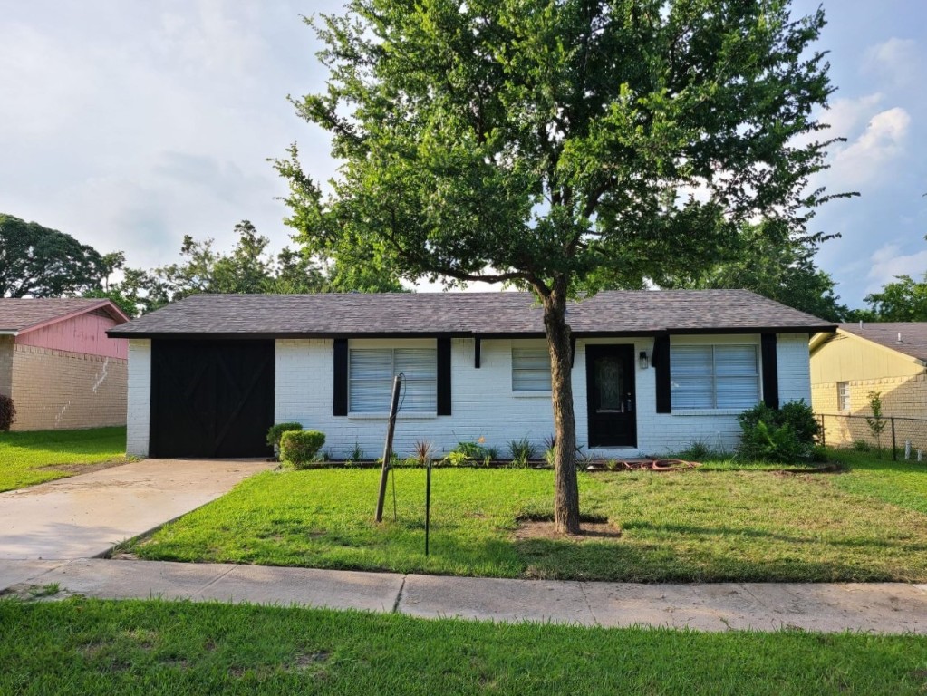 11305 Tracey Drive Balch Springs TX 75180