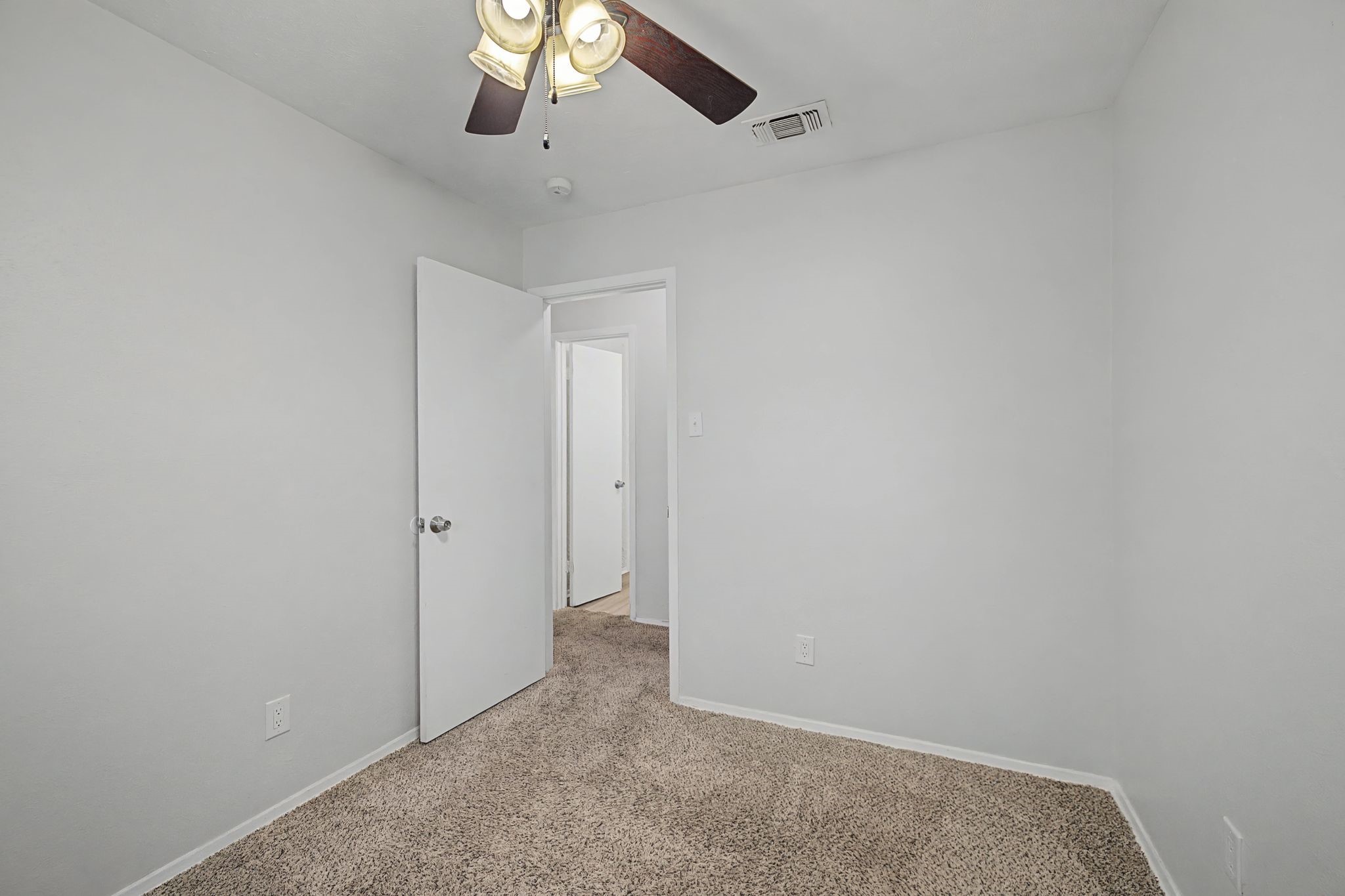 313 NW Jayellen Avenue Burleson TX 76028