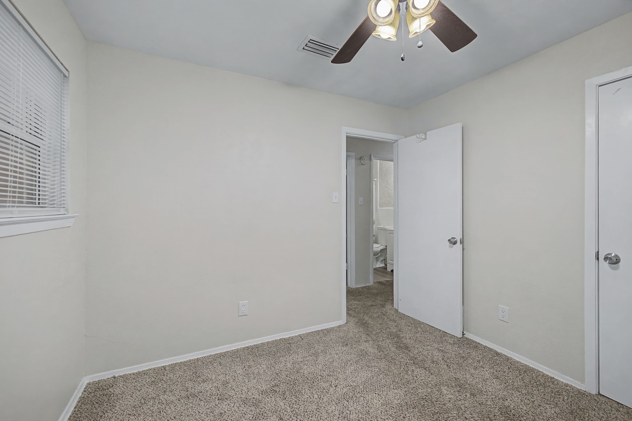 313 NW Jayellen Avenue Burleson TX 76028