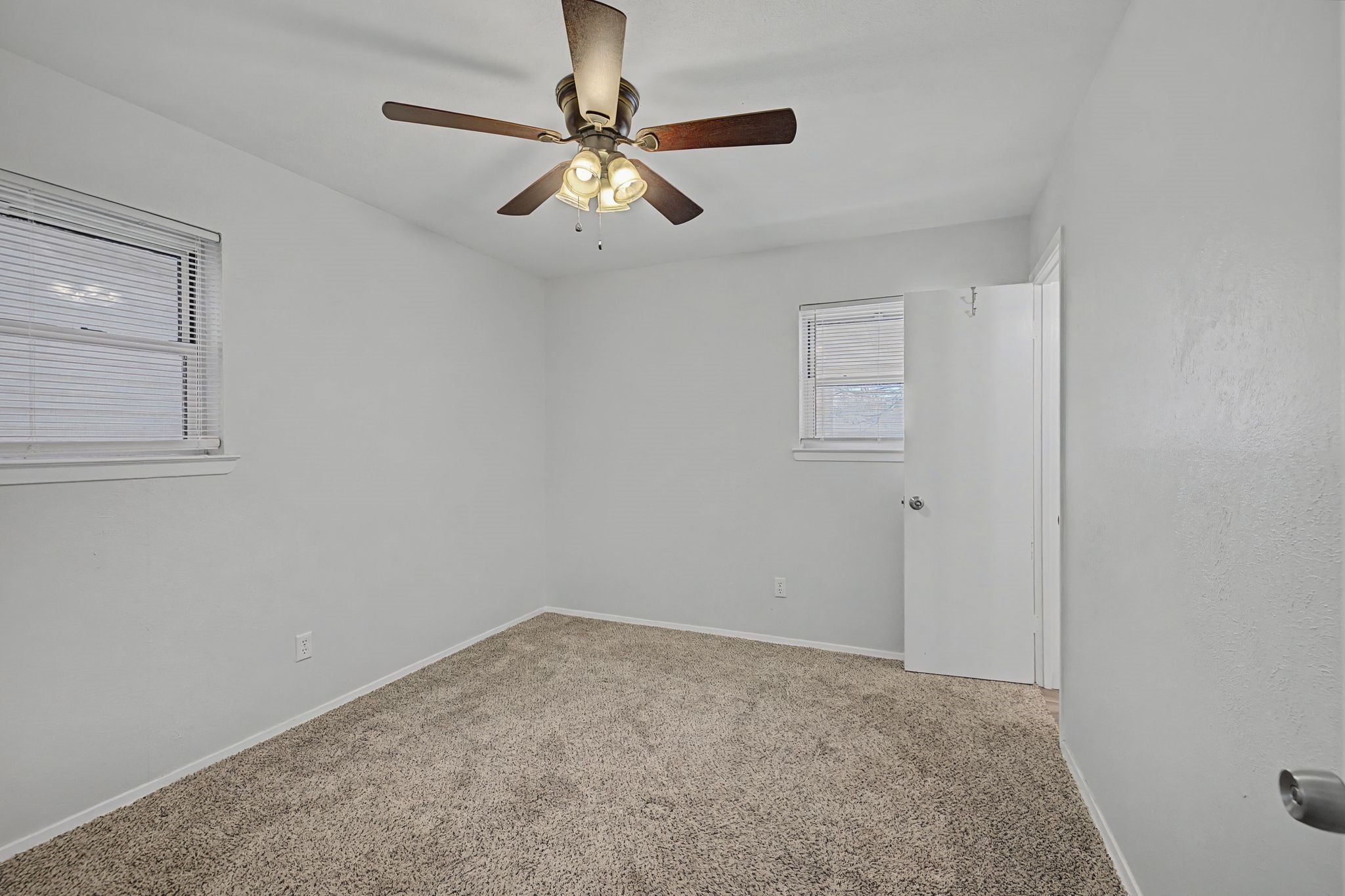 313 NW Jayellen Avenue Burleson TX 76028