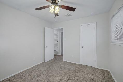 313 NW Jayellen Avenue Burleson TX 76028
