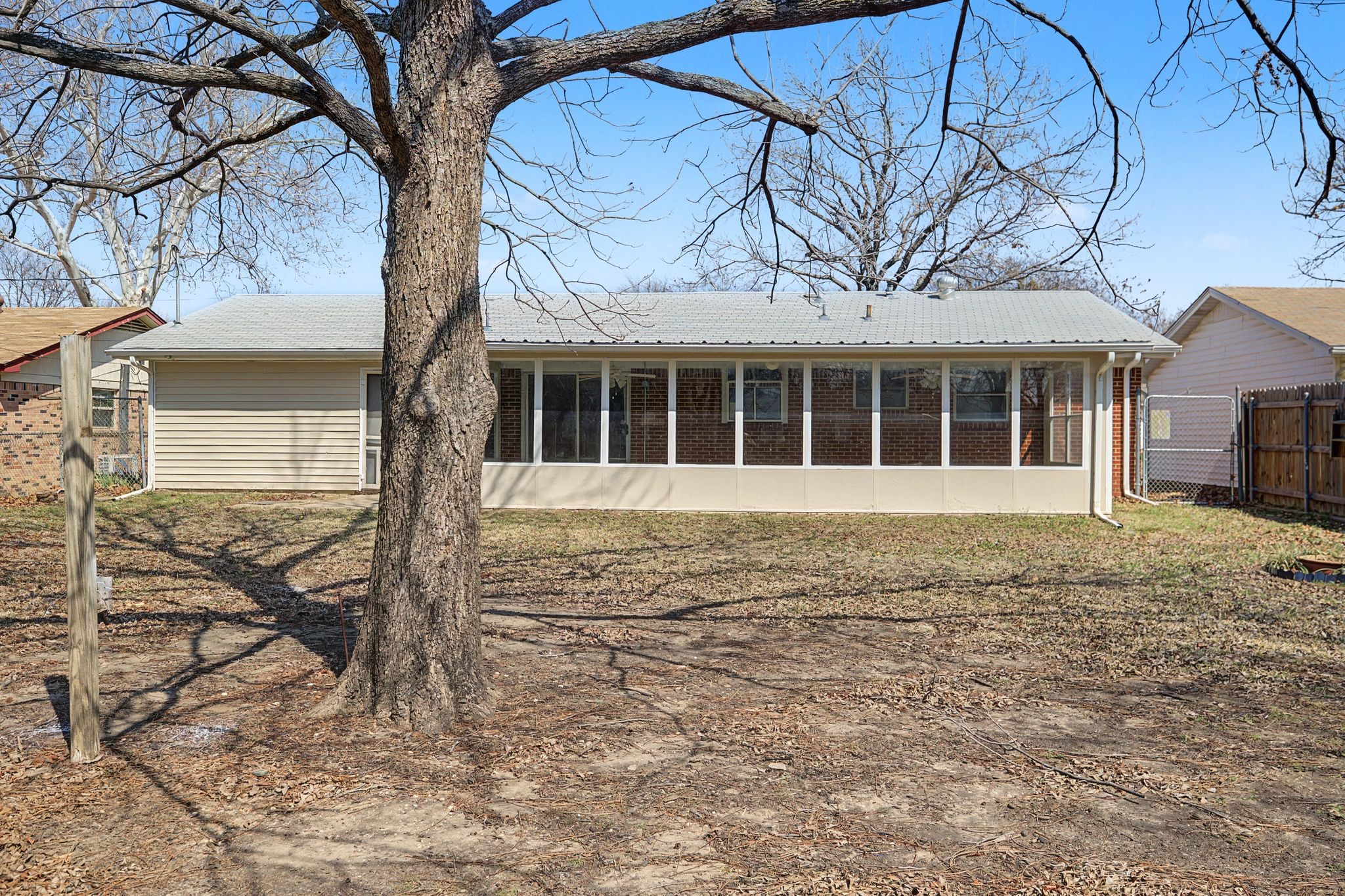 313 NW Jayellen Avenue Burleson TX 76028