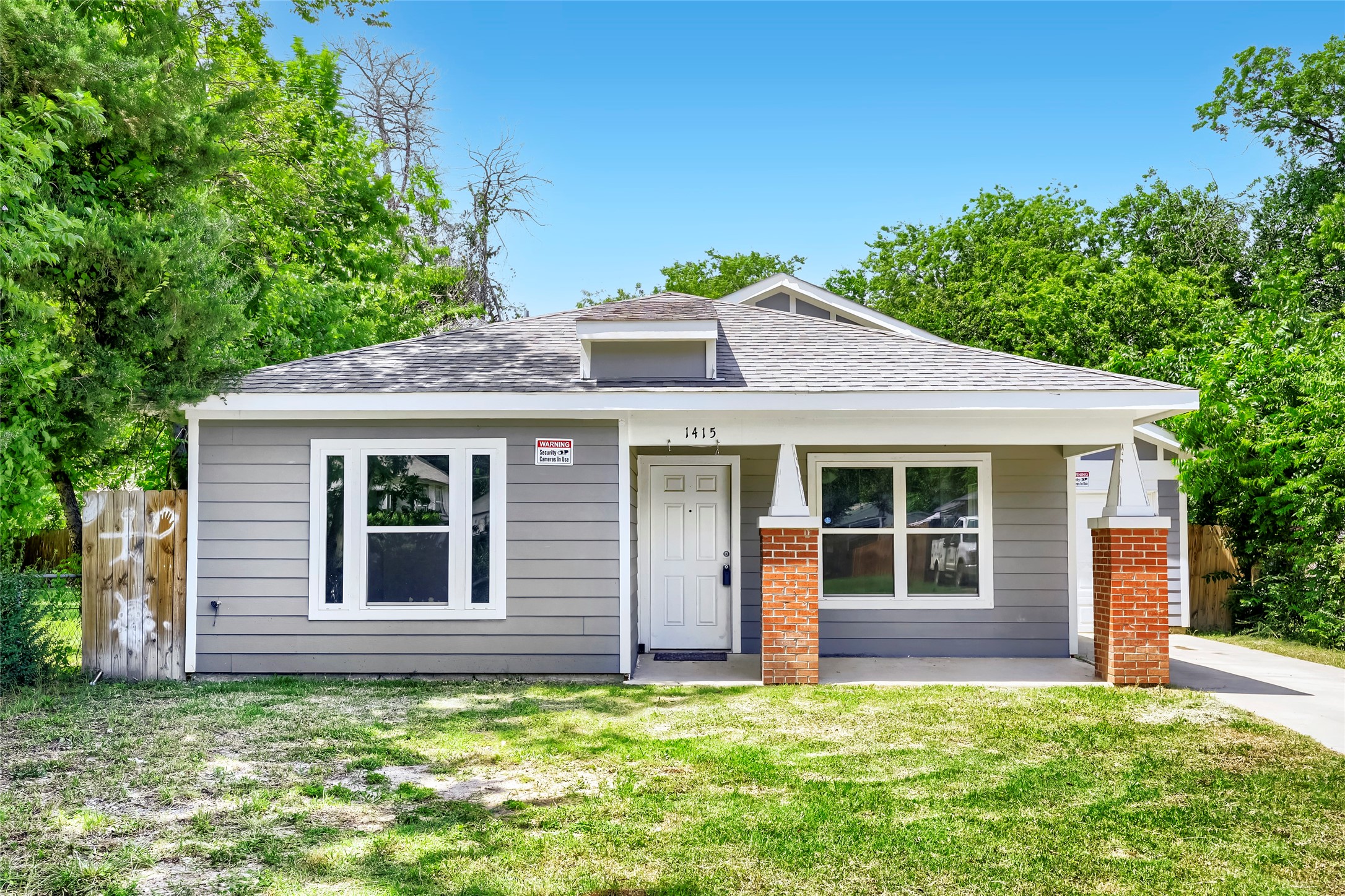 1415 E Jefferson Avenue Fort Worth TX 76104