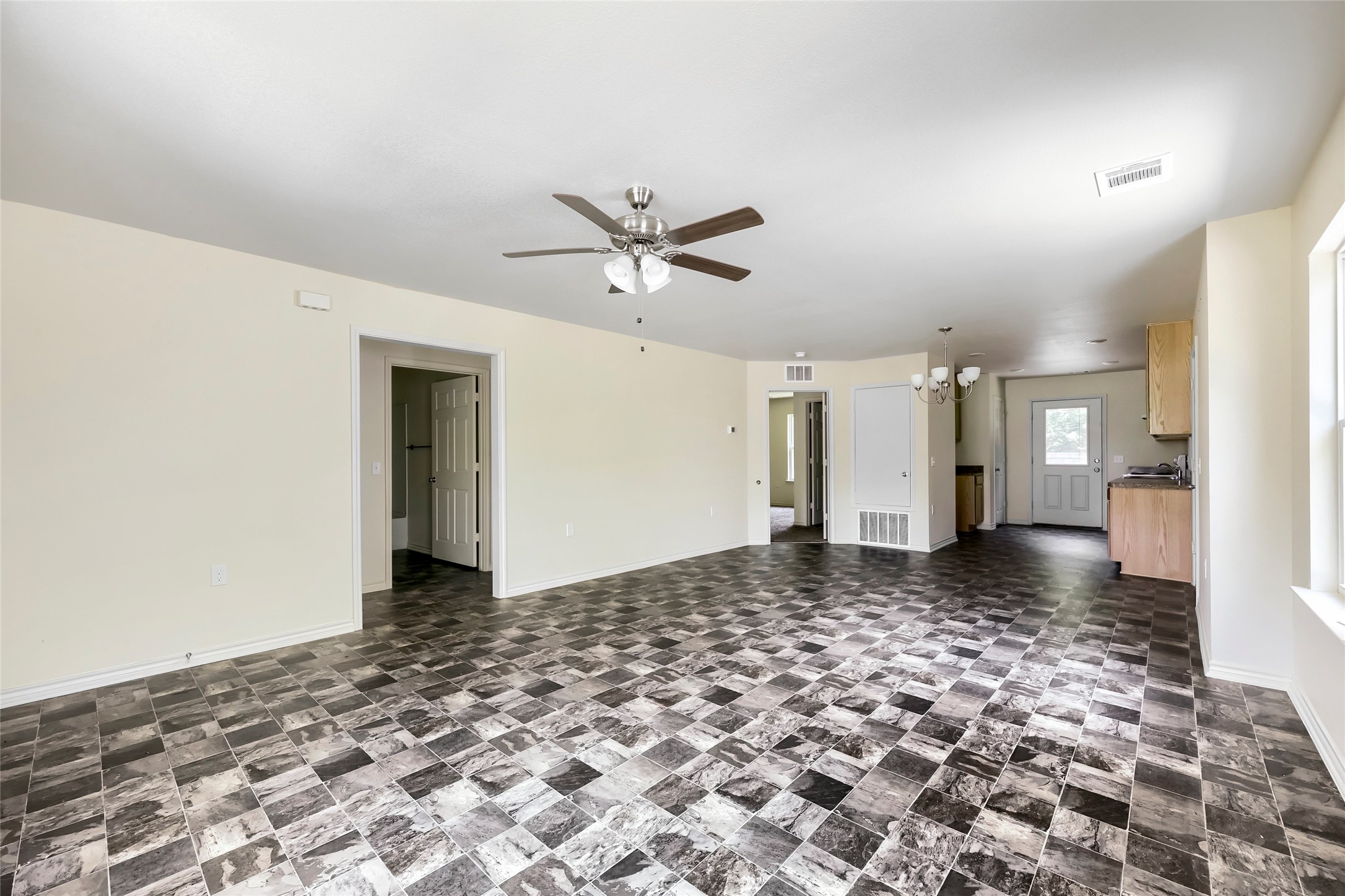 1415 E Jefferson Avenue Fort Worth TX 76104