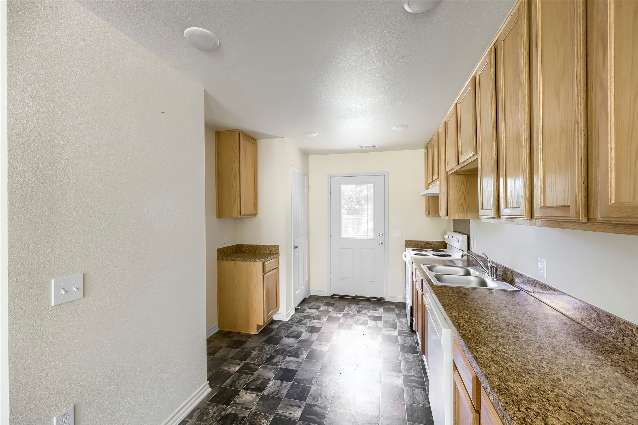 1415 E Jefferson Avenue Fort Worth TX 76104