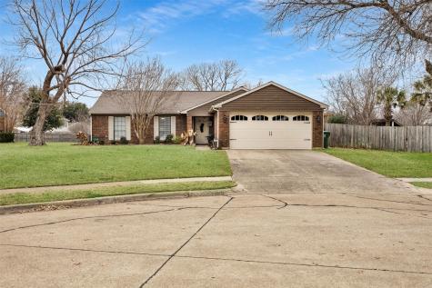 419 Creekmeadow Lane Lewisville TX 75067