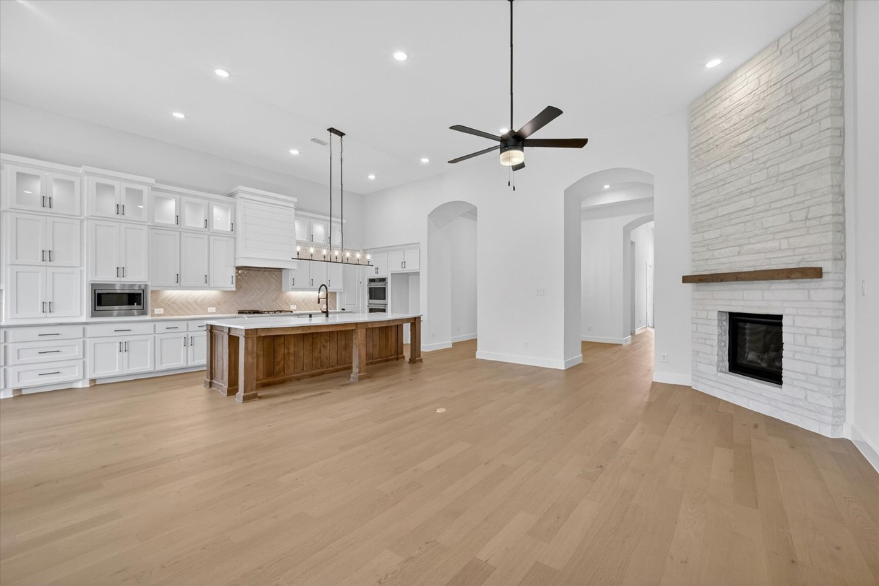 1609 Sandbrock Drive Aubrey TX 76227