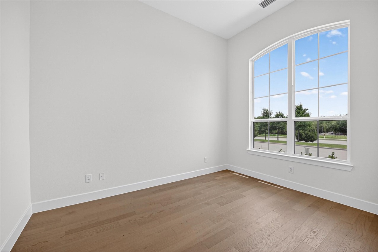 1609 Sandbrock Drive Aubrey TX 76227