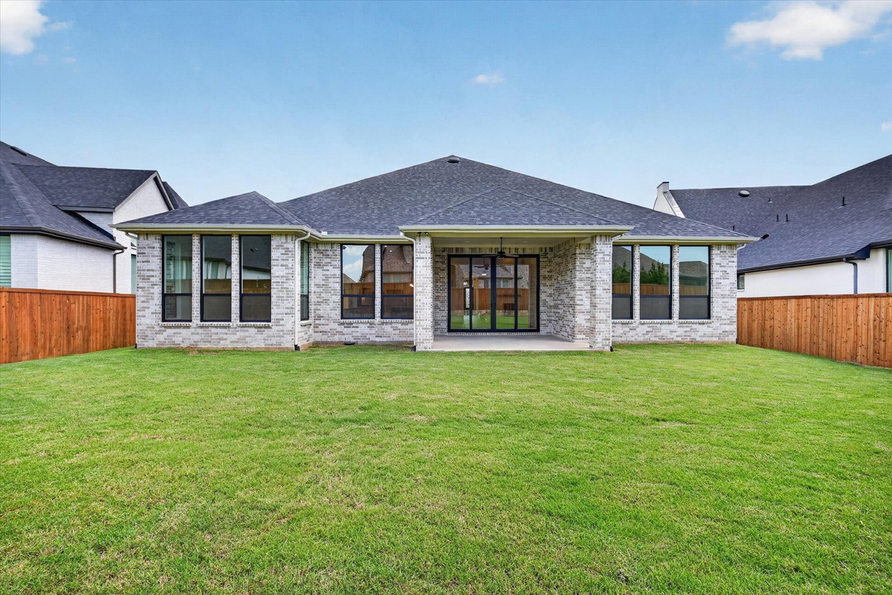 1609 Sandbrock Drive Aubrey TX 76227