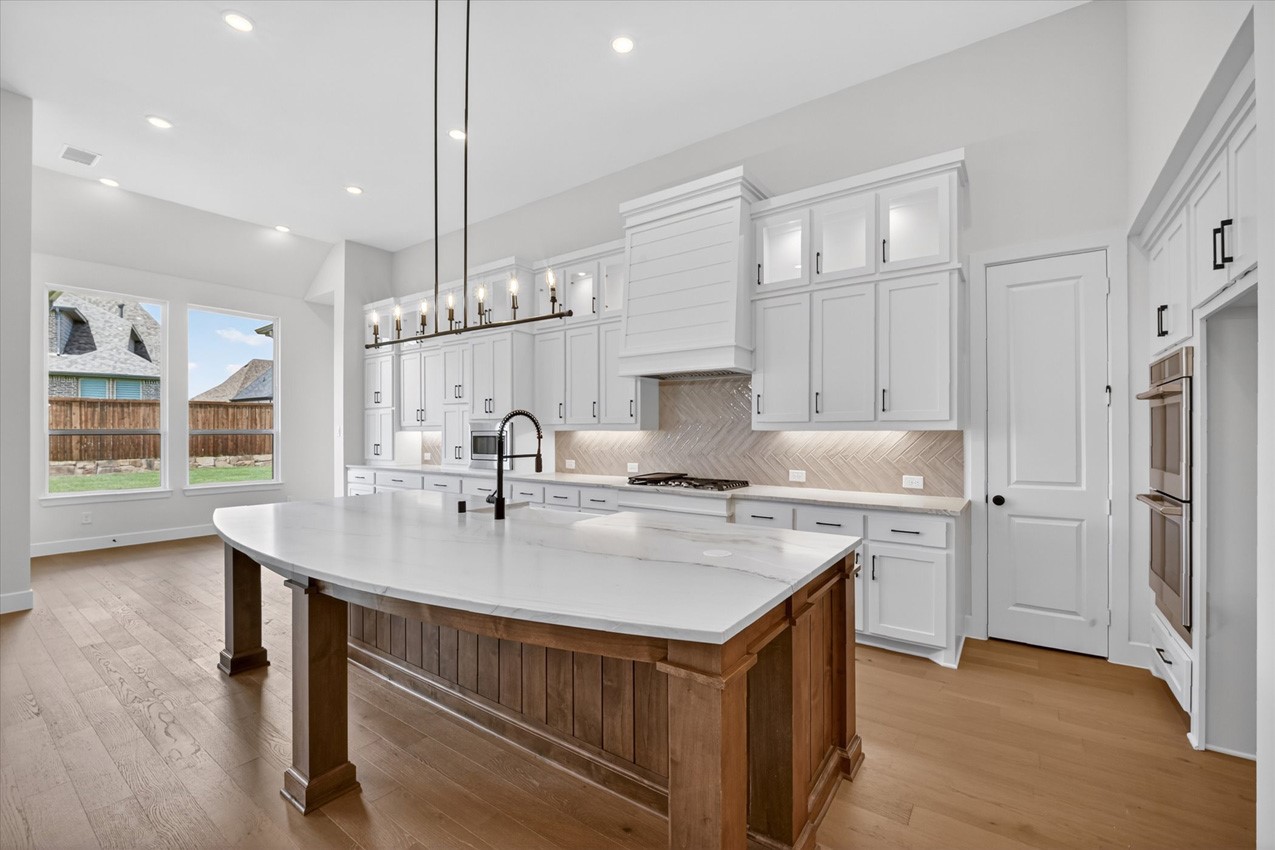 1609 Sandbrock Drive Aubrey TX 76227